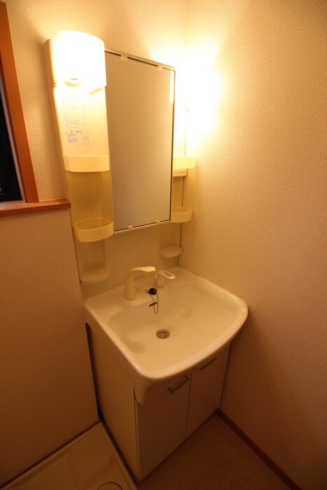 物件内観写真13　(洗面)