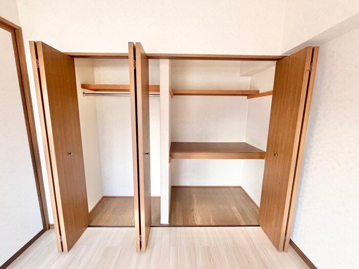 物件内観写真11　(収納)