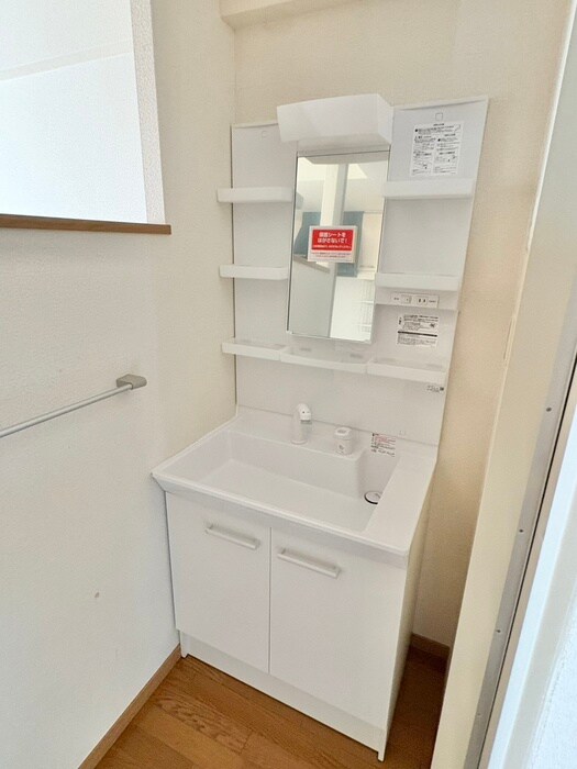 物件内観写真11　(洗面)