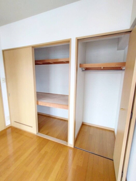 物件内観写真12　(収納)