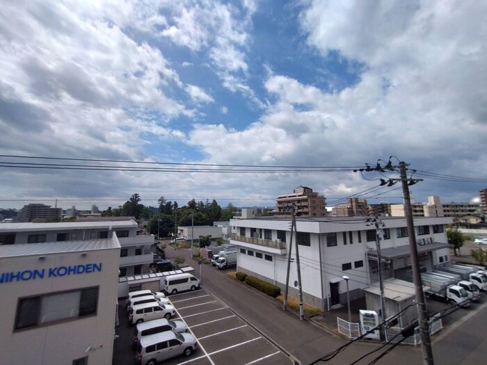 物件内観写真15　(室内からの展望)