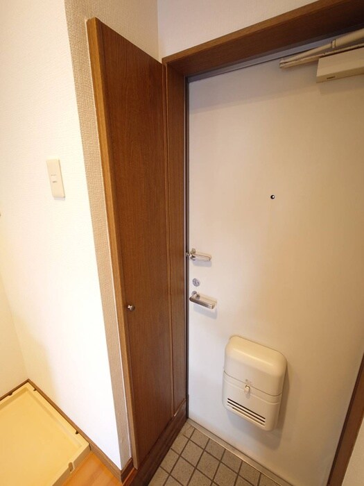 物件内観写真18　(靴箱)