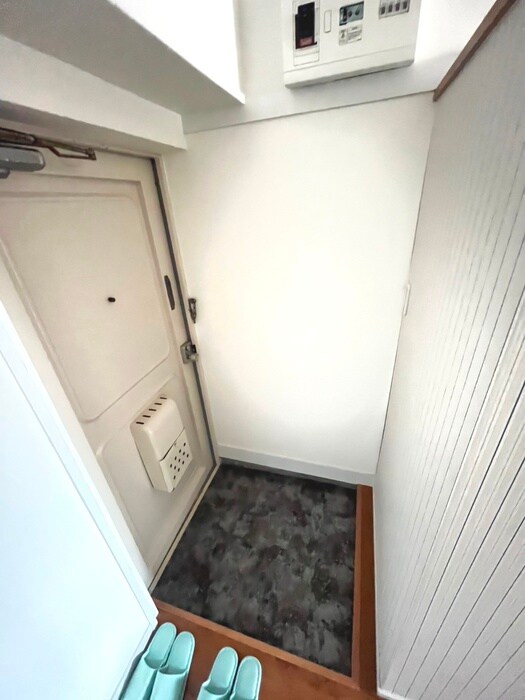 物件内観写真17　(玄関)