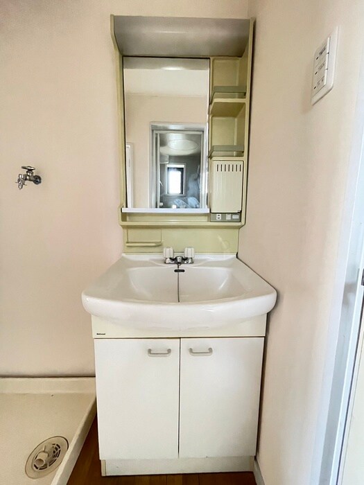 物件内観写真9　(洗面)