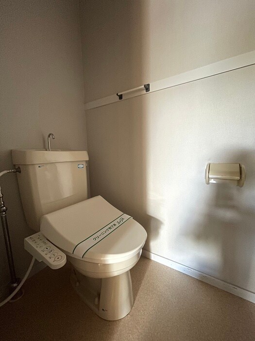 物件内観写真11　(トイレ)