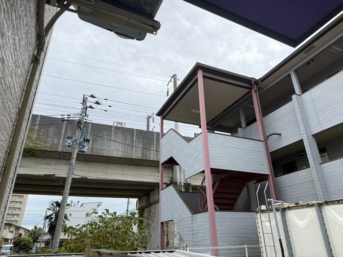 物件内観写真22　(室内からの展望)