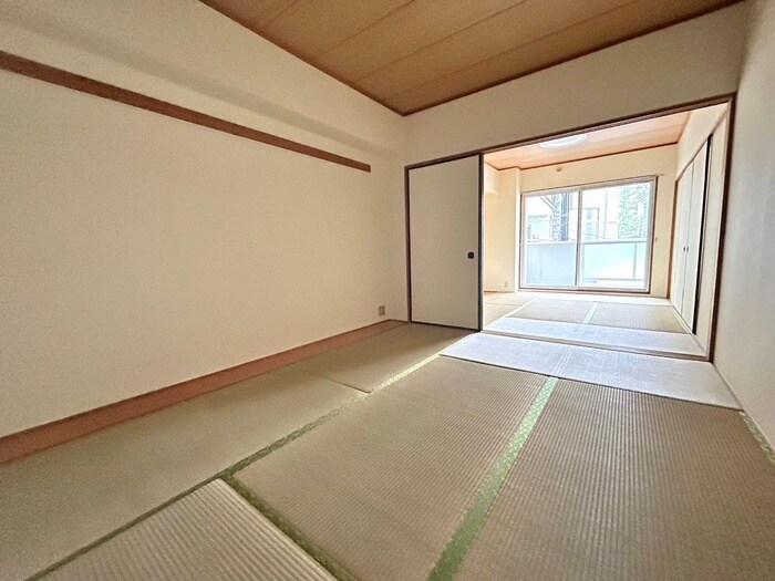 物件内観写真10　(居室)