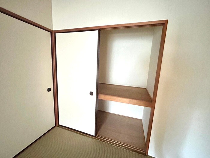 物件内観写真12　(収納)