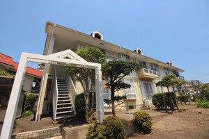 スト－クハイツ外観写真