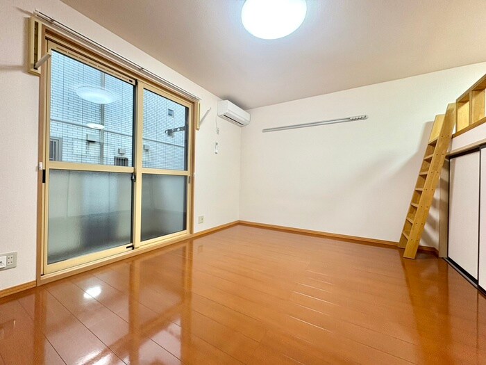 物件内観写真8　(居室)