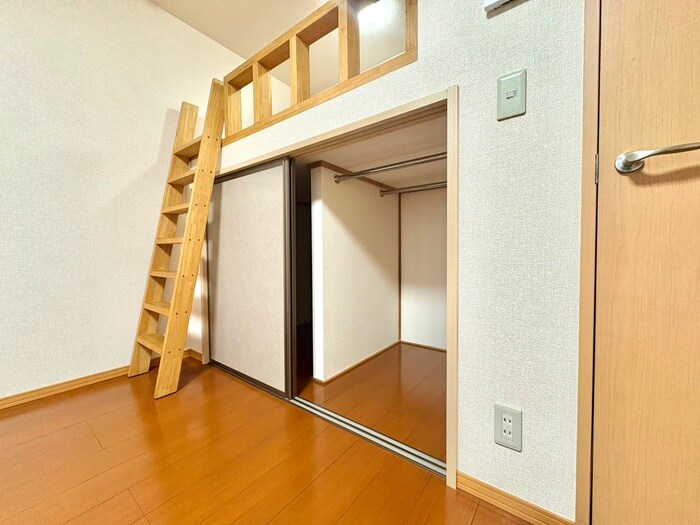 物件内観写真10　(収納)