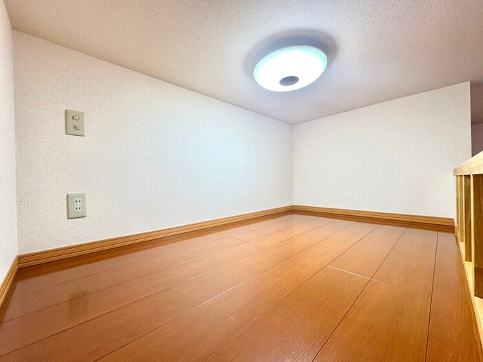 物件内観写真11　(ロフト)