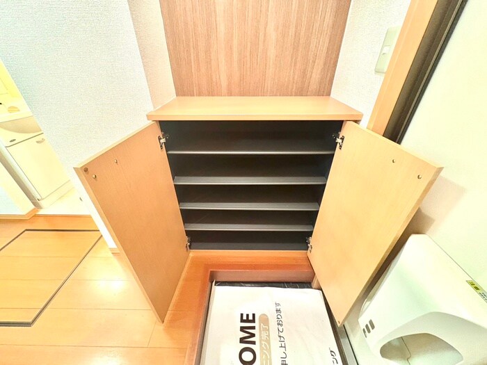 物件内観写真19　(靴箱)