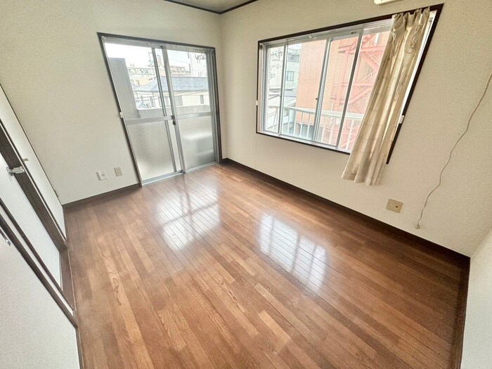 物件内観写真8　(居室)