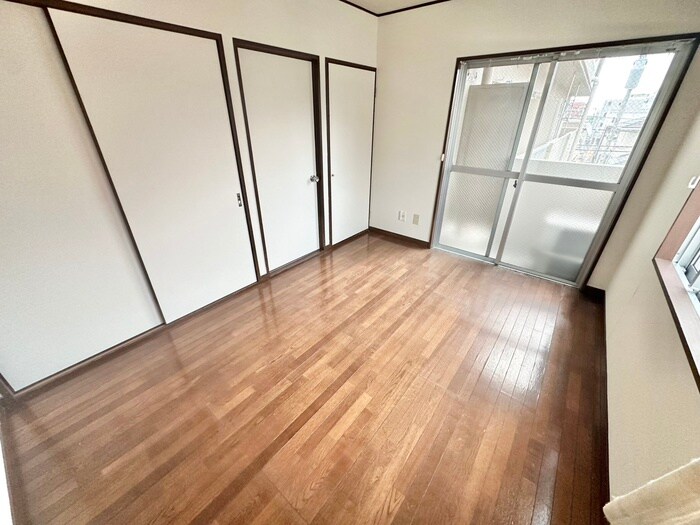 物件内観写真9　(居室)