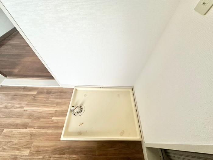 物件内観写真15　(洗濯機置場)