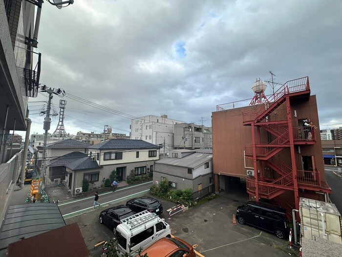 物件内観写真22　(室内からの展望)