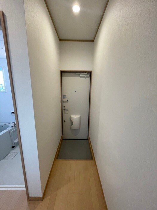 物件内観写真15　(玄関)