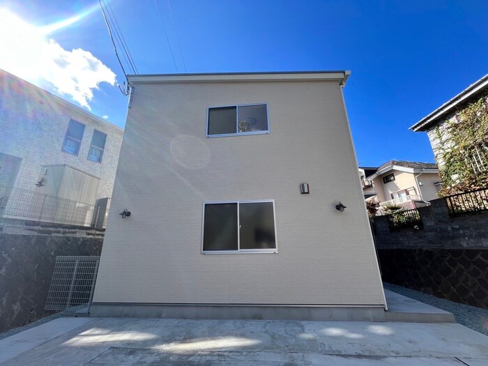 物件外観写真5　(外観写真)