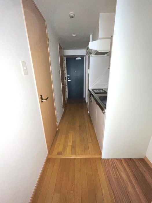 物件内観写真18　(廊下)