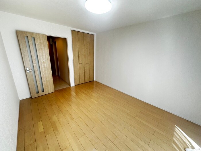 物件内観写真8　(居室)