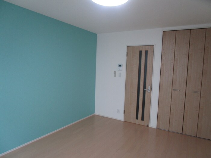 物件内観写真9　(居室)