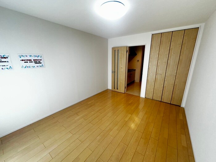 物件内観写真9　(居室)