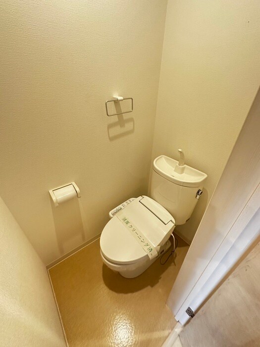 物件内観写真14　(トイレ)