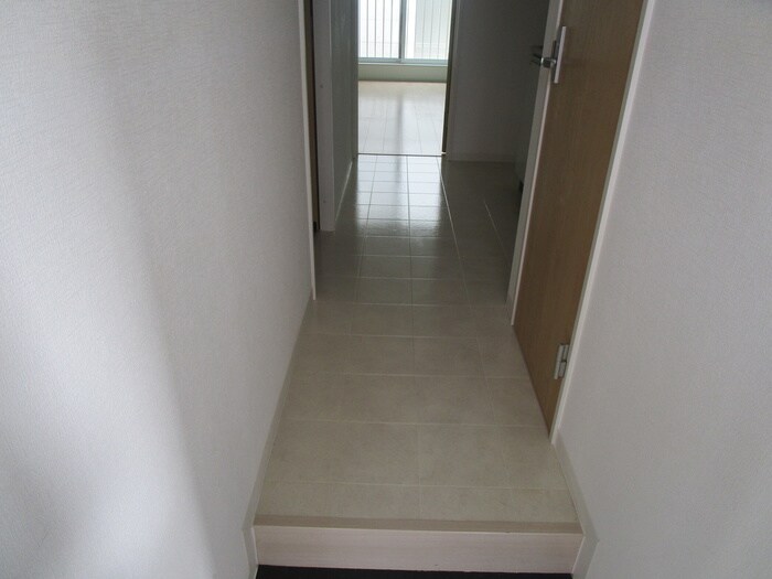 物件内観写真19　(廊下)