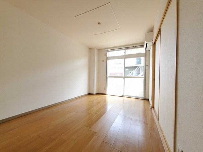 物件内観写真5　(居室)