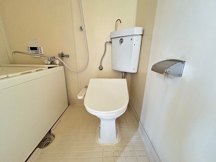 物件内観写真12　(トイレ)