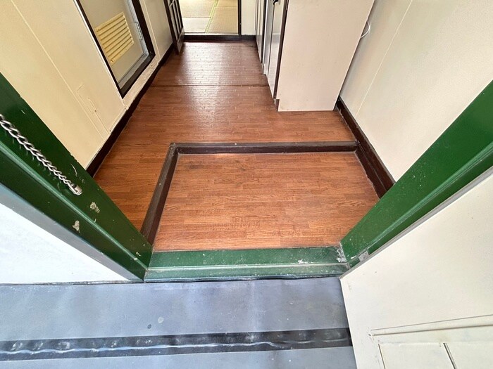 物件内観写真19　(玄関)