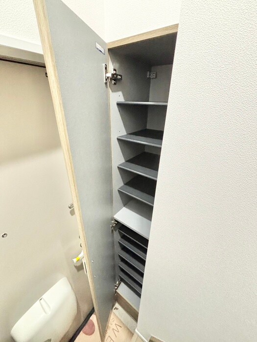 物件内観写真16　(靴箱)