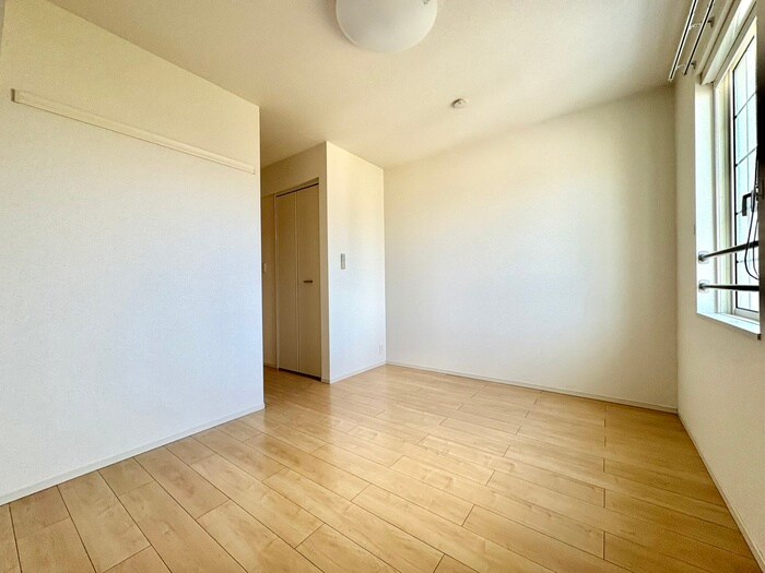 物件内観写真9　(居室)