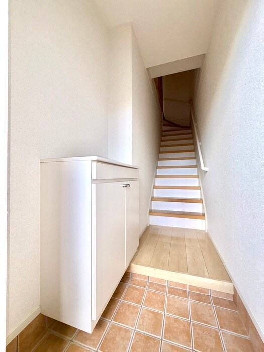 物件内観写真17　(廊下)