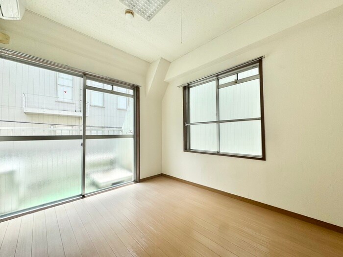 物件内観写真12　(居室)