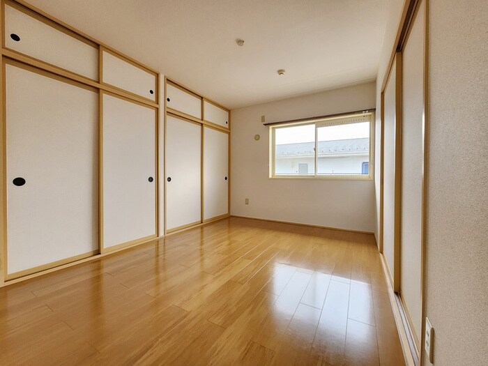 物件内観写真5　(居室)