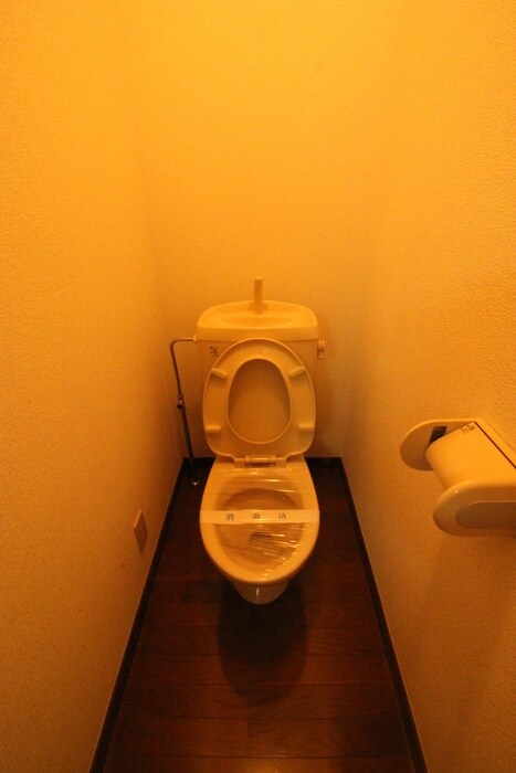 物件内観写真13　(トイレ)