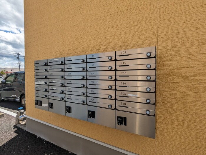 物件外観写真4　(建物設備)