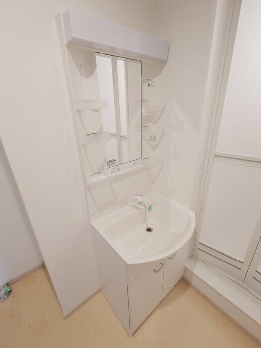 物件内観写真11　(洗面)