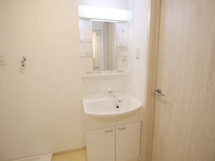 物件内観写真12　(洗面)