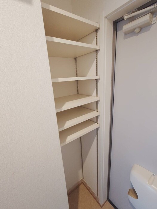 物件内観写真15　(靴箱)