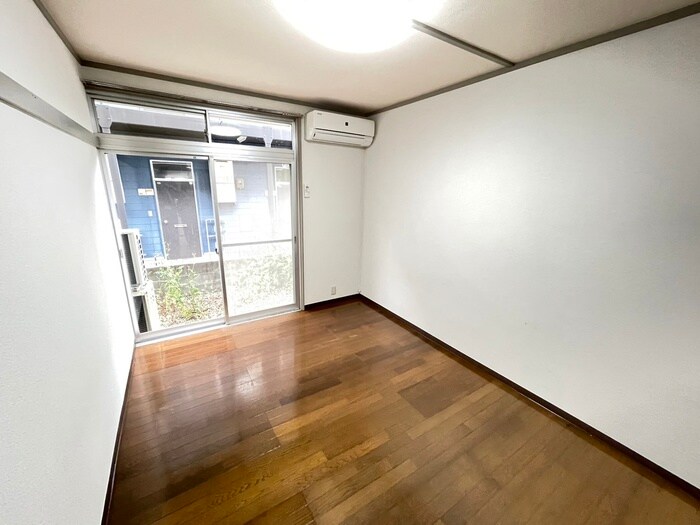 物件内観写真5　(居室)
