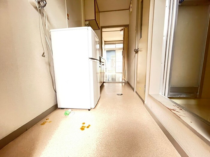 物件内観写真11　(廊下)