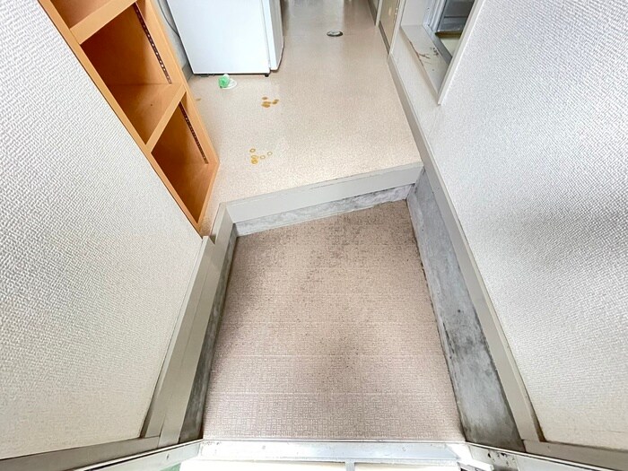 物件内観写真13　(玄関)