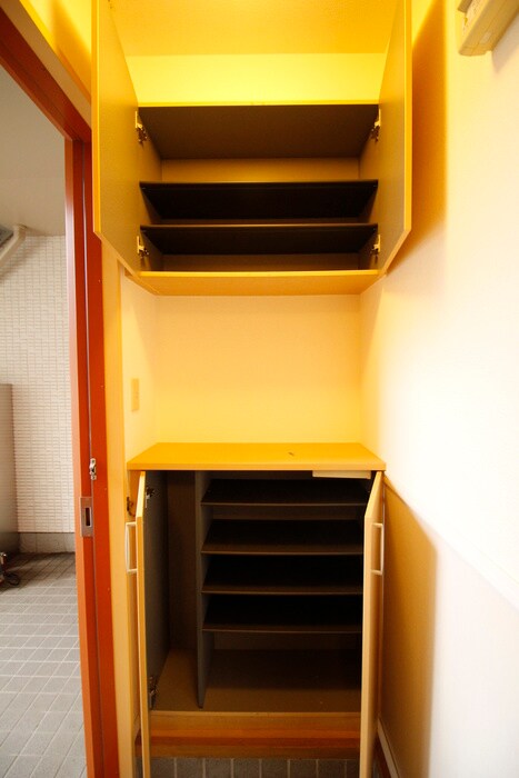 物件内観写真18　(靴箱)