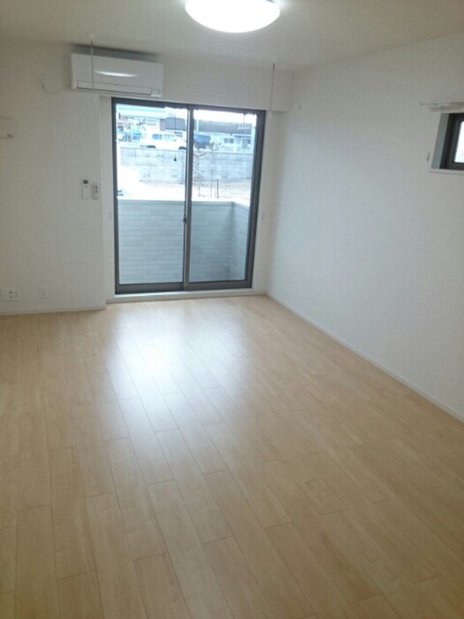 物件内観写真5　(居室)