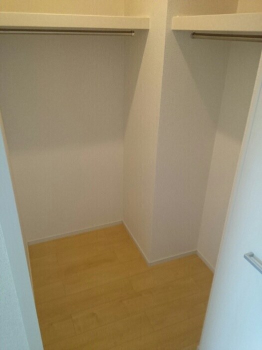 物件内観写真6　(収納)