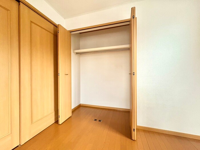 物件内観写真10　(収納)