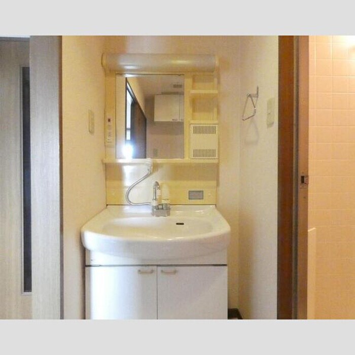 物件内観写真11　(洗面)